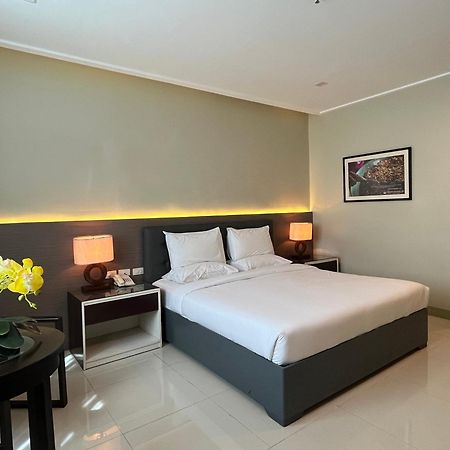 Iloilo Gateway Hotel And Suites Pavia Exterior foto